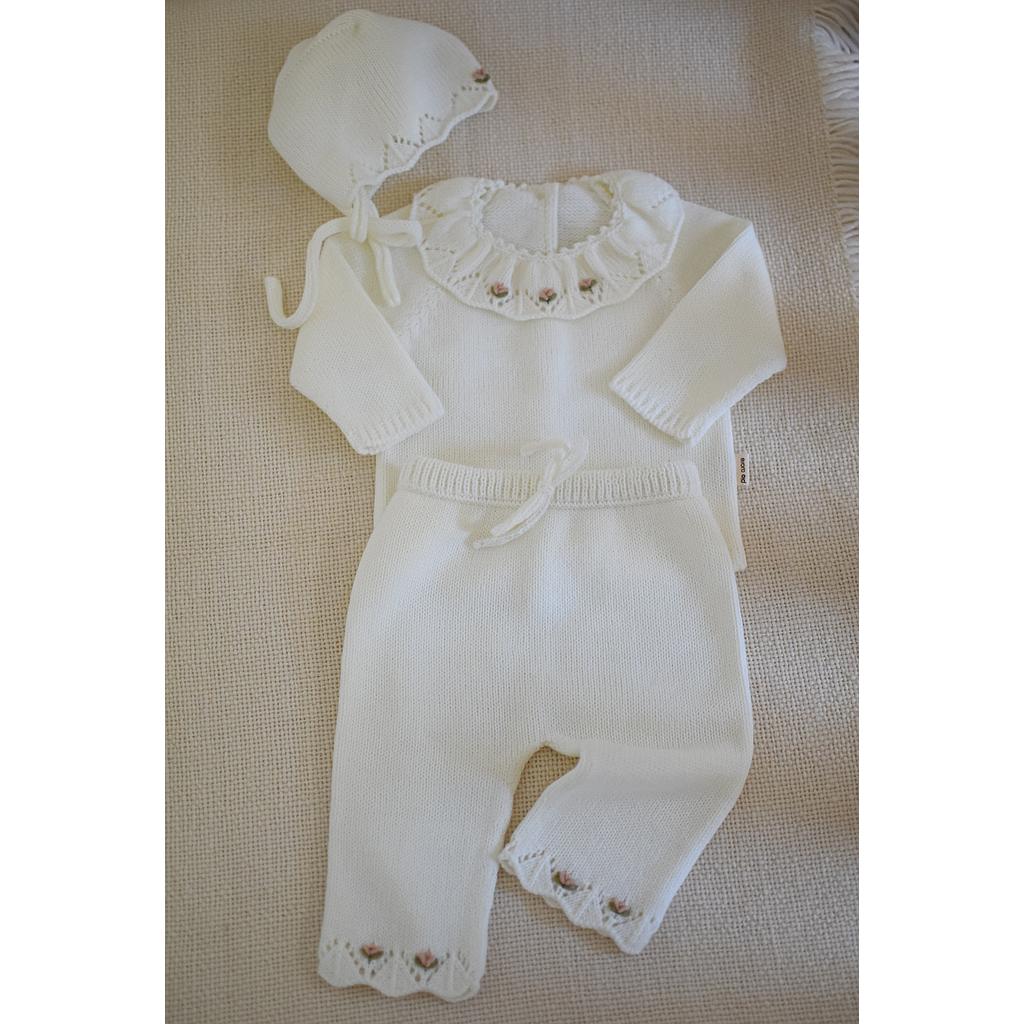 Conjunto FIRENZE de bata, calza y capota